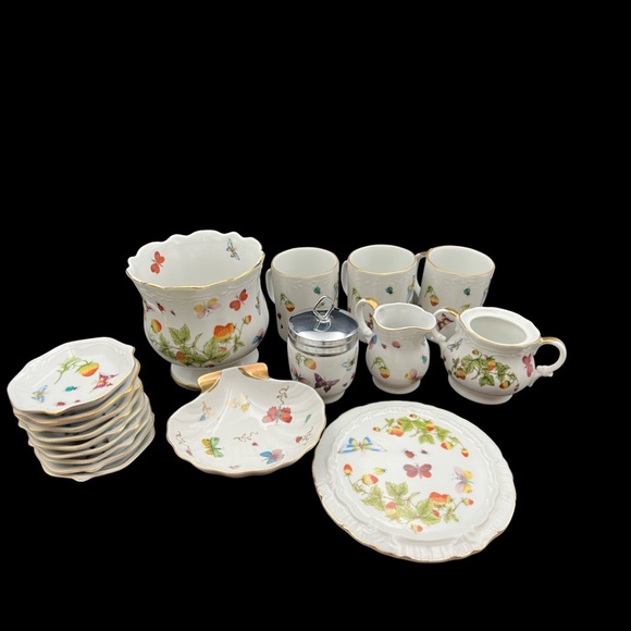 Ardalt Lenwile Set of 9 Bone China Strawberry Butterfly Coasters Butter Pats 4” - Picture 10 of 10